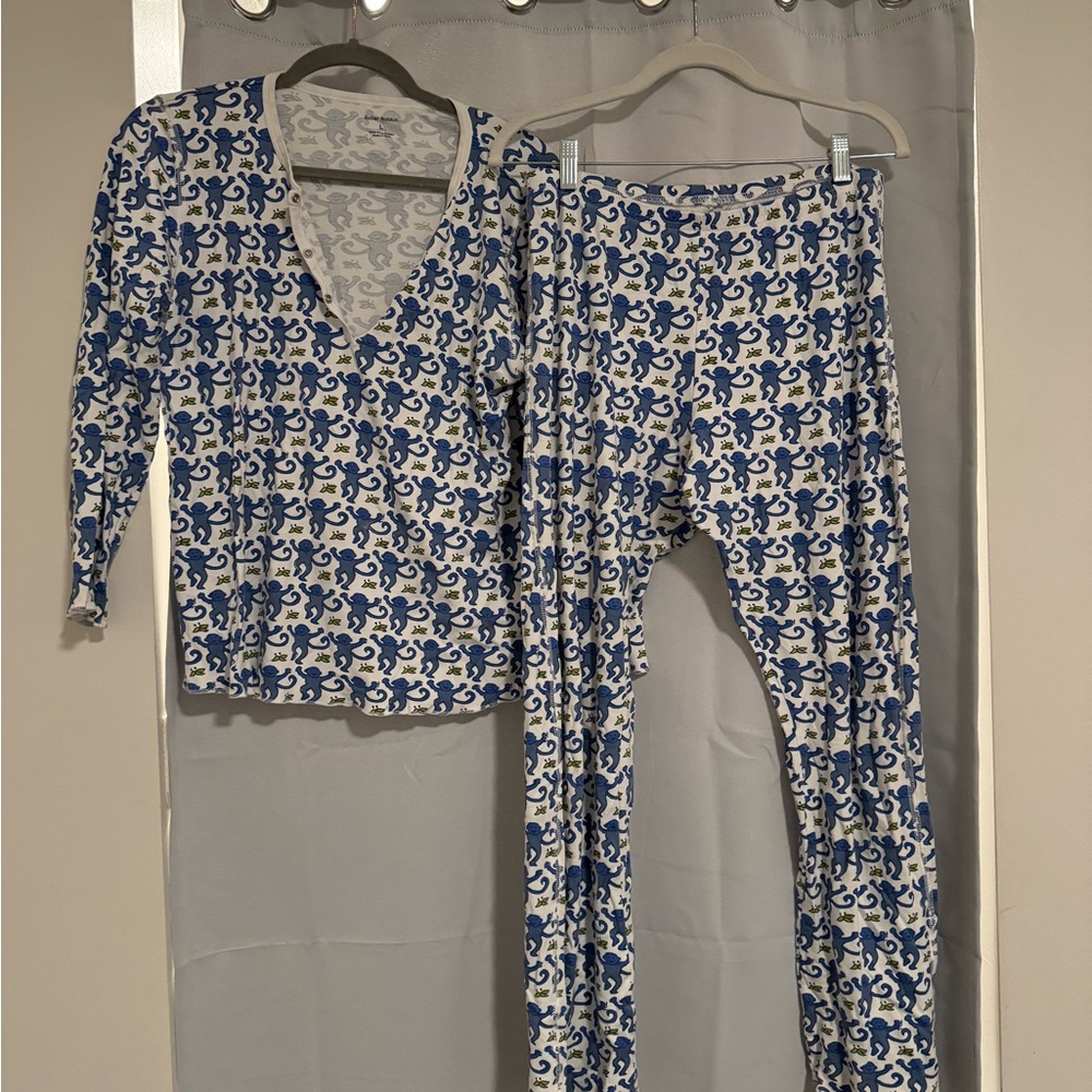 ORIGINAL Roller rabbit blue monkey long sleeve pajamas